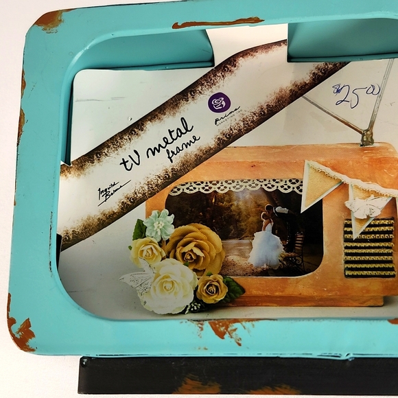 Prima Marketing altered Metal TV Frame (Vintage/retro look) - Mix Media - Picture 11 of 16